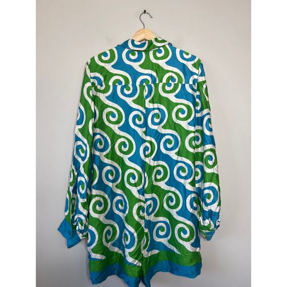 NWT Alexis Qu Swirl Satin Button Collared Long-Sleeve Romper Multi Color Size: L - Picture 6 of 7